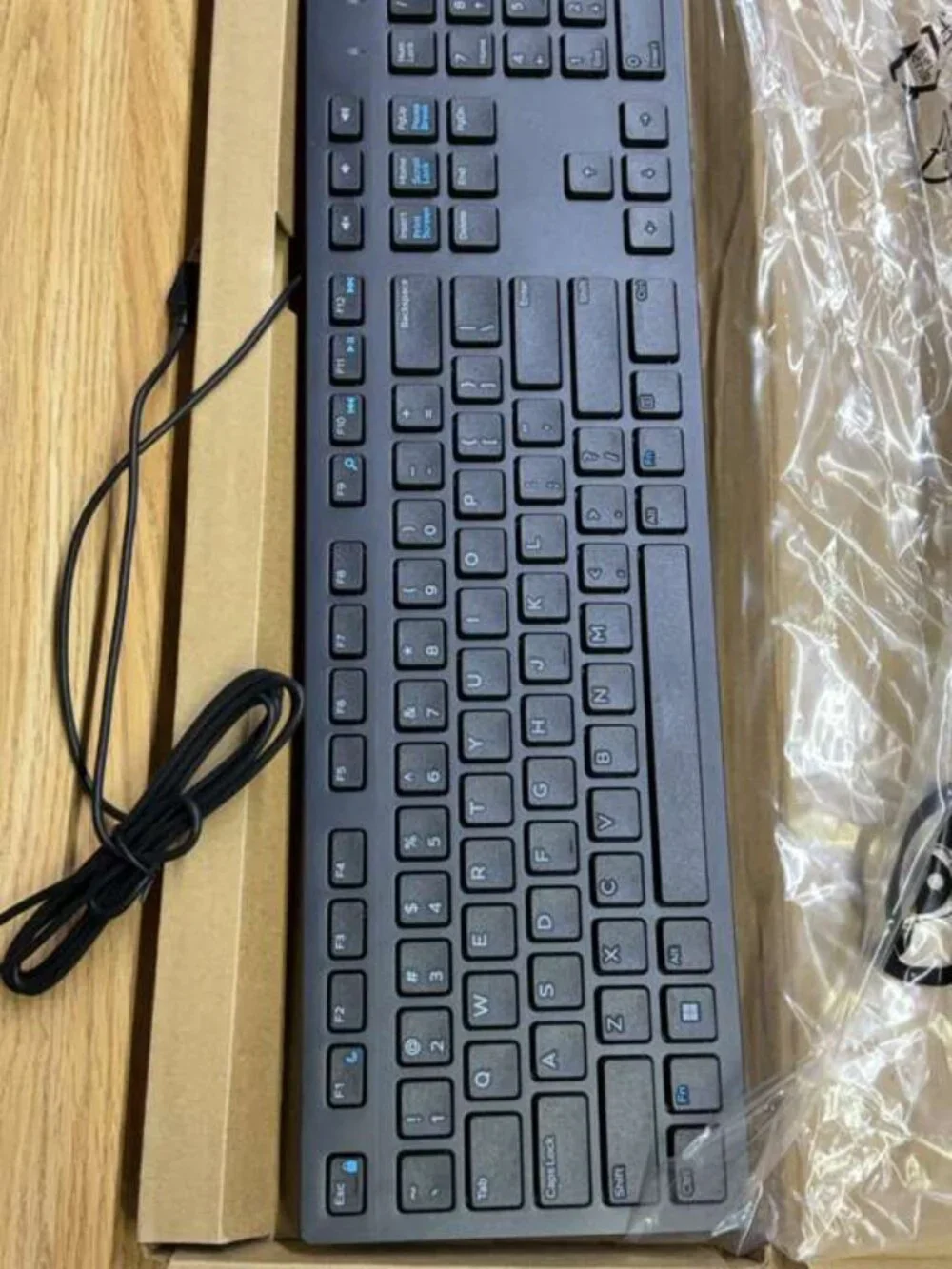 Dell KB216 Wired USB Multimedia Keyboard Black Full Size New Box Pack